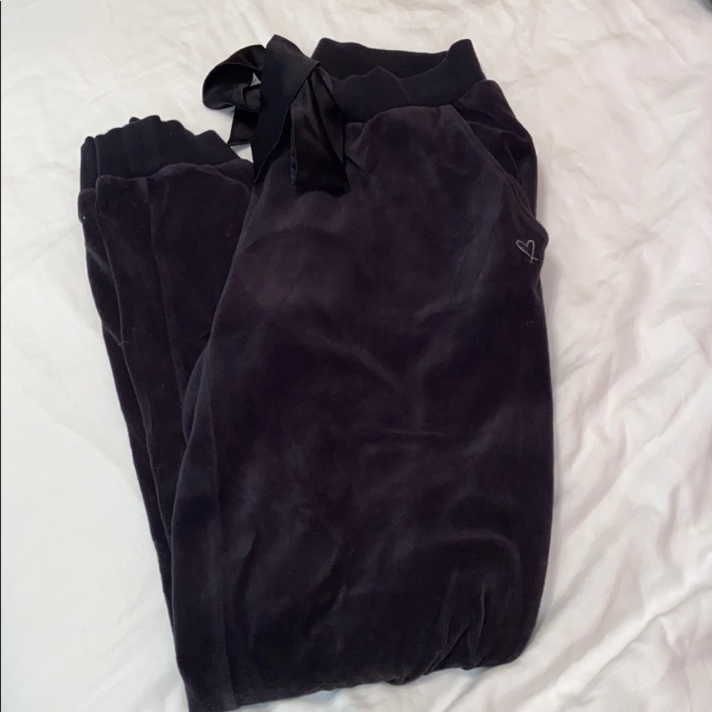 GUC Victoria Secret Velour Sweats w satin tie xs
